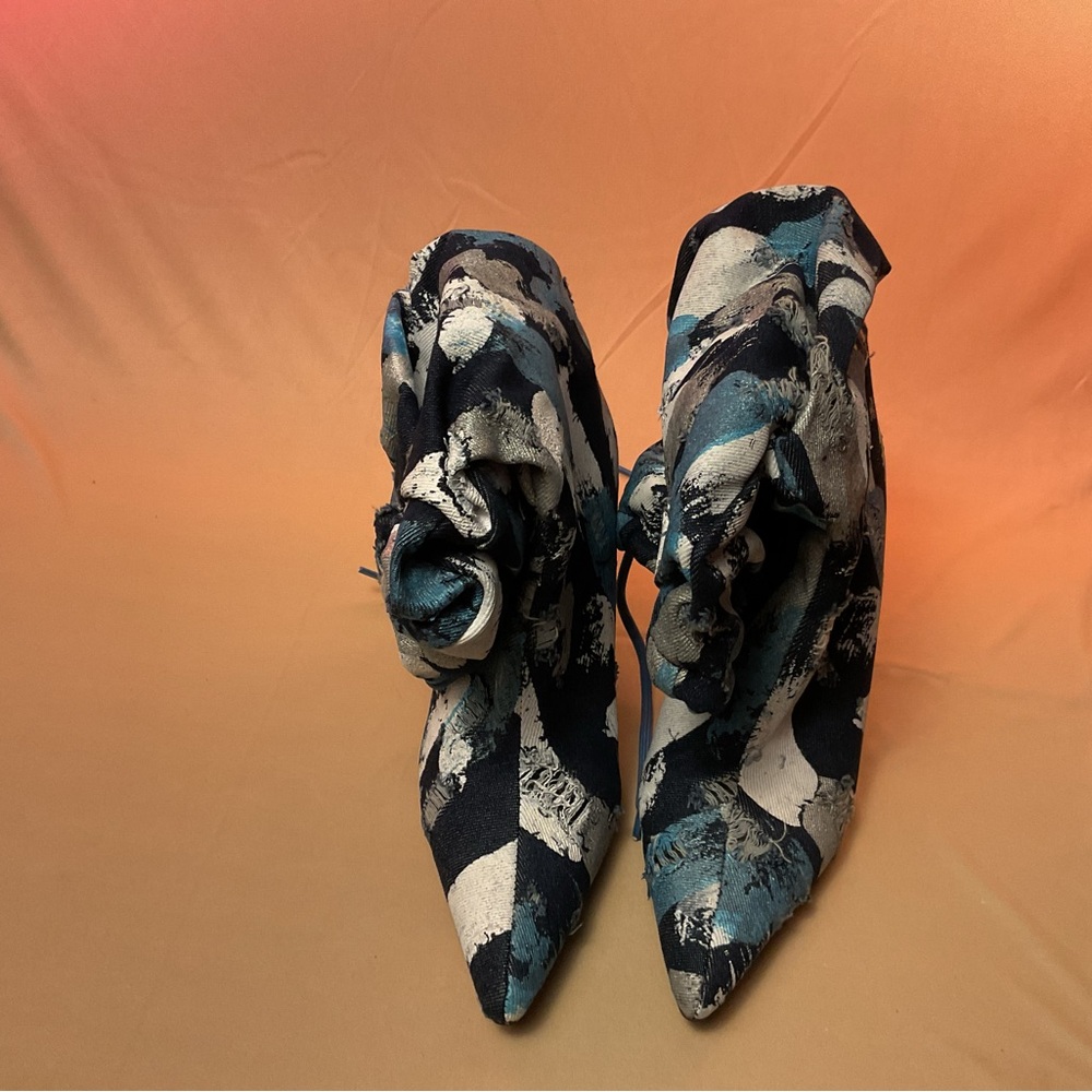 Elegant Women's Patterned Heels